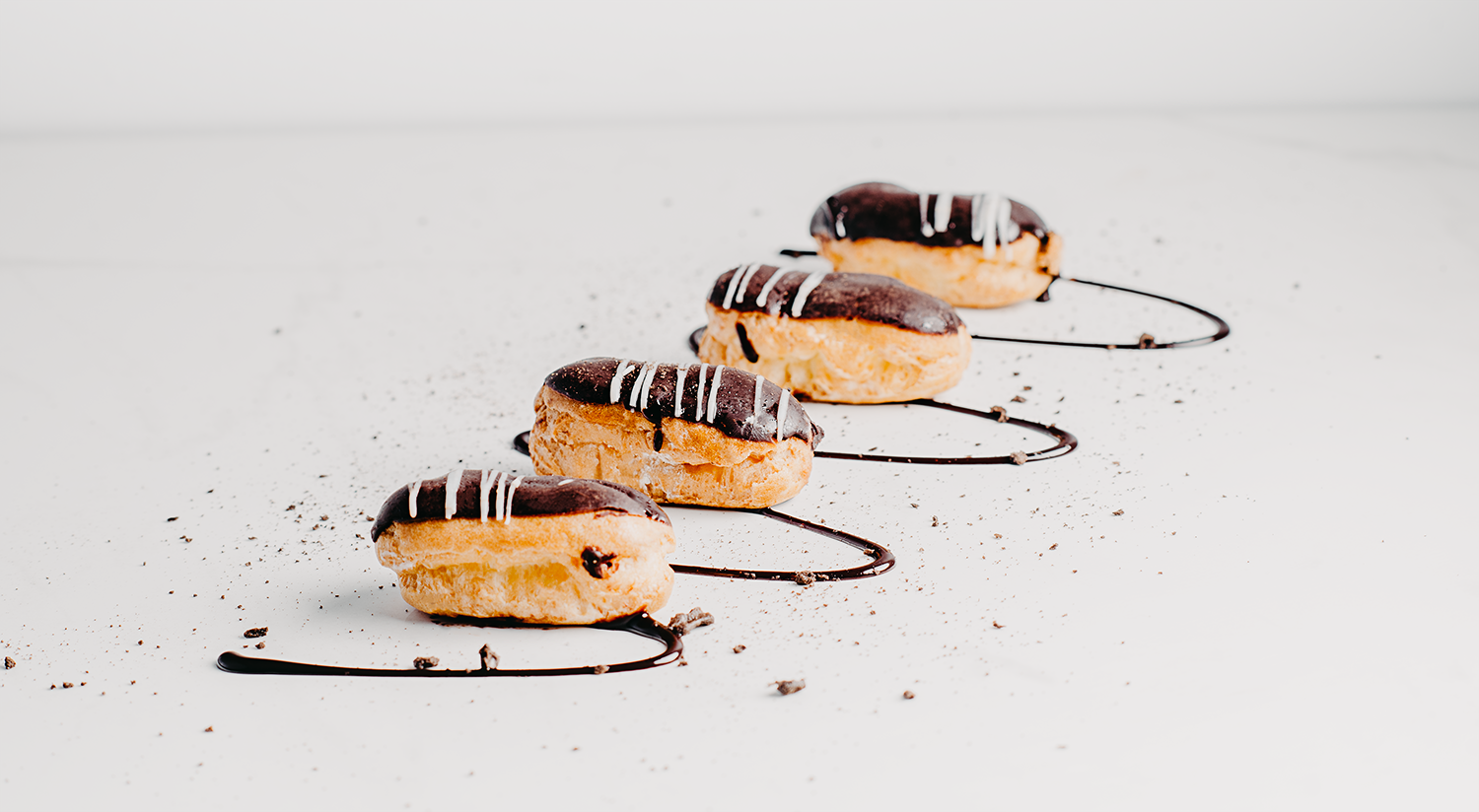 Mini chocolate glazed eclairs – Martin Dessert